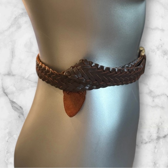 💟 Elegant Braided Leather Belt in Rich Dark Brown - Picture 3 of 13